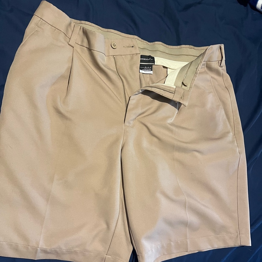 Nike Golf Men's Tan Flat-Front Dress Shorts